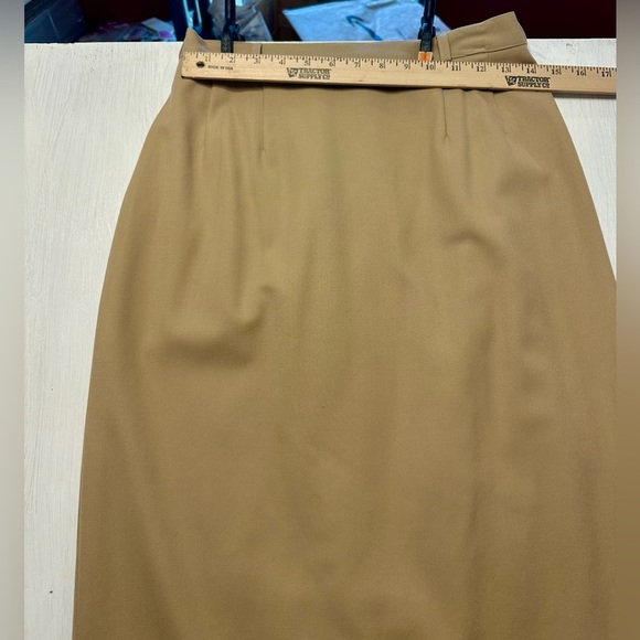 Vintage Austin Reed Wool Skirt Size 8 | 100% Worsted Wool |  AS IS - Picture 8 of 10